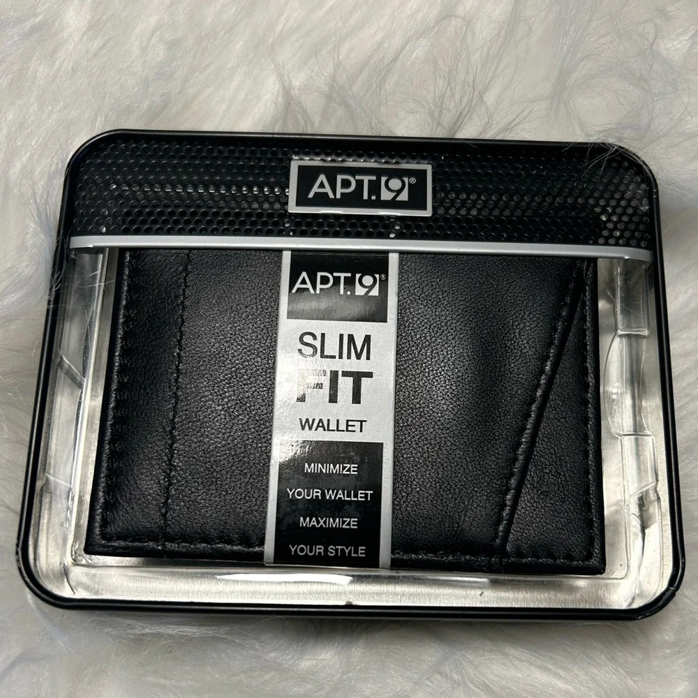Black Leather Card Holder Wallet from Apt.‎ 9. NWB. R